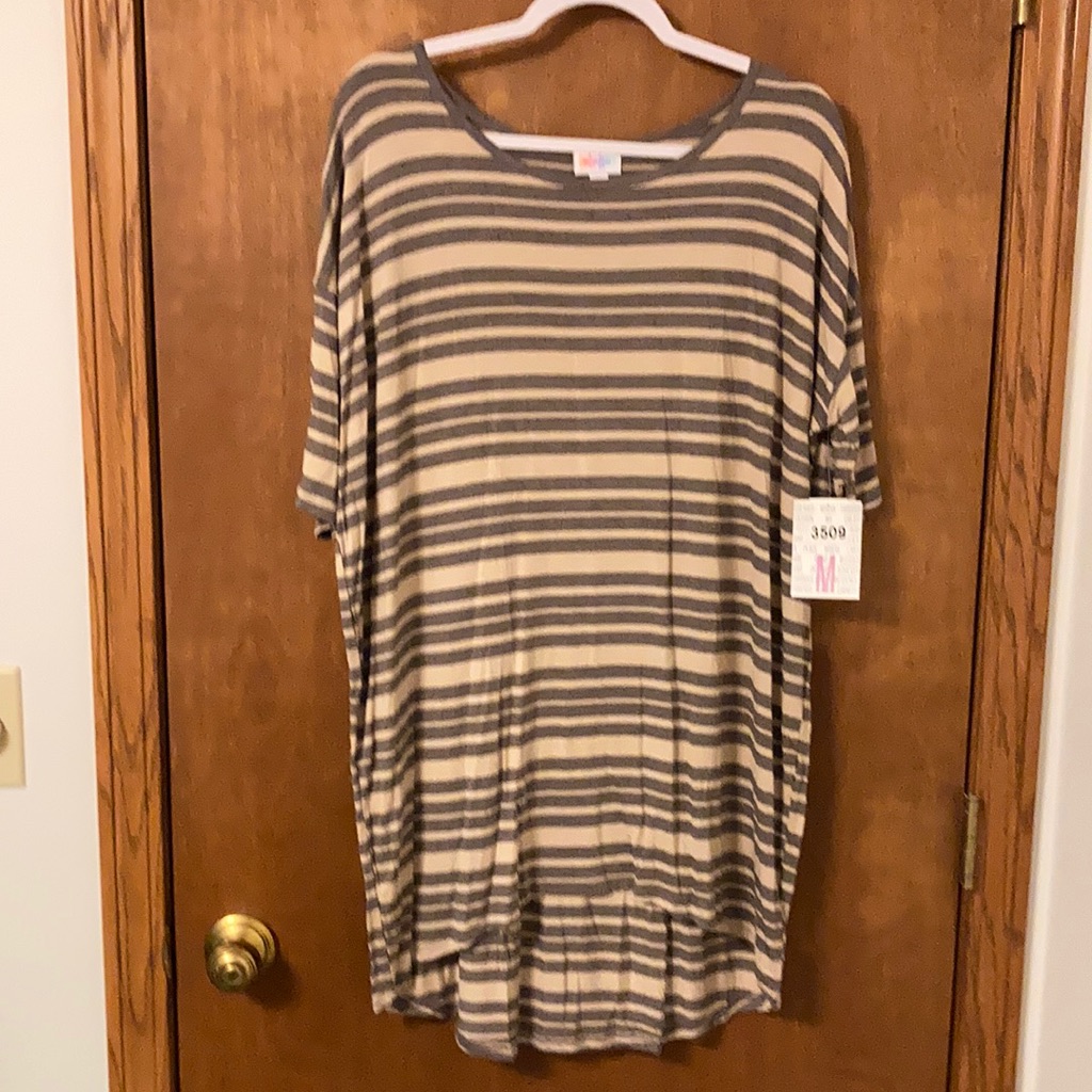 Lularoe Irma M 244